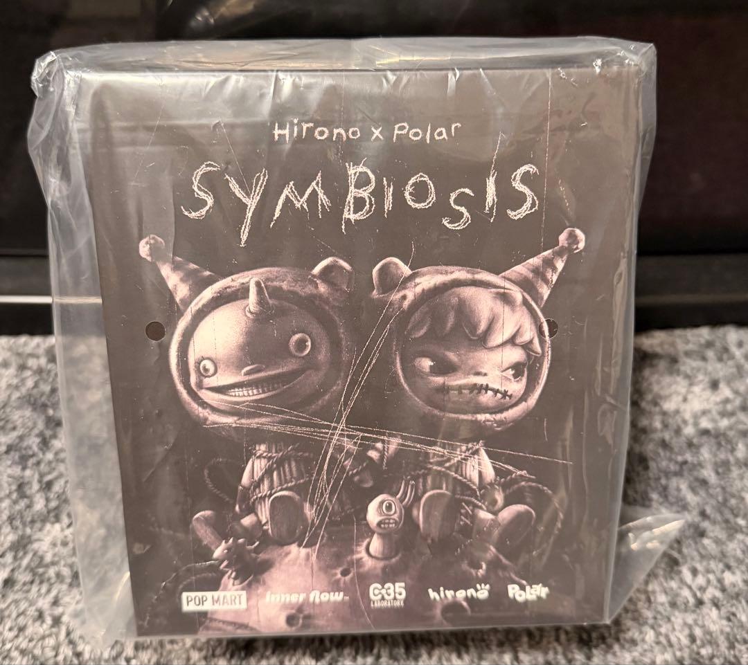 その他 POPMART Hirono x Polar Symbiosis Figure