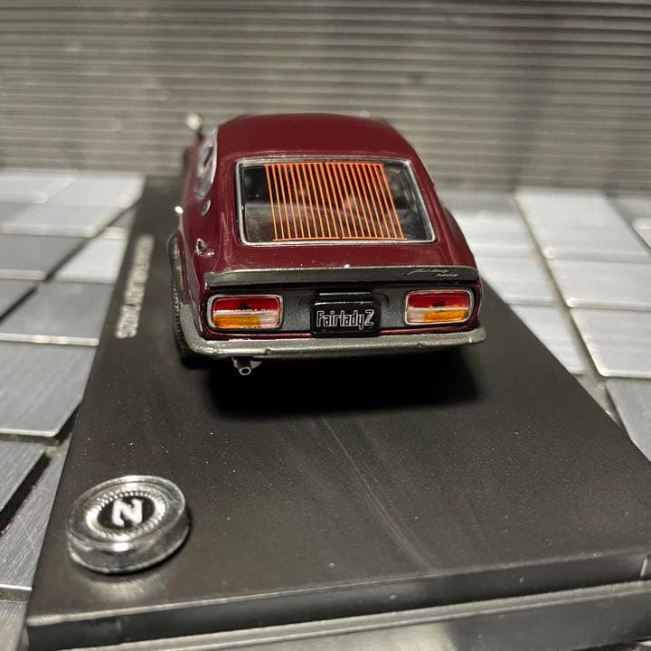 新品未展示品　京商　1/43 日産　フェアレディ240ZG　マルーン