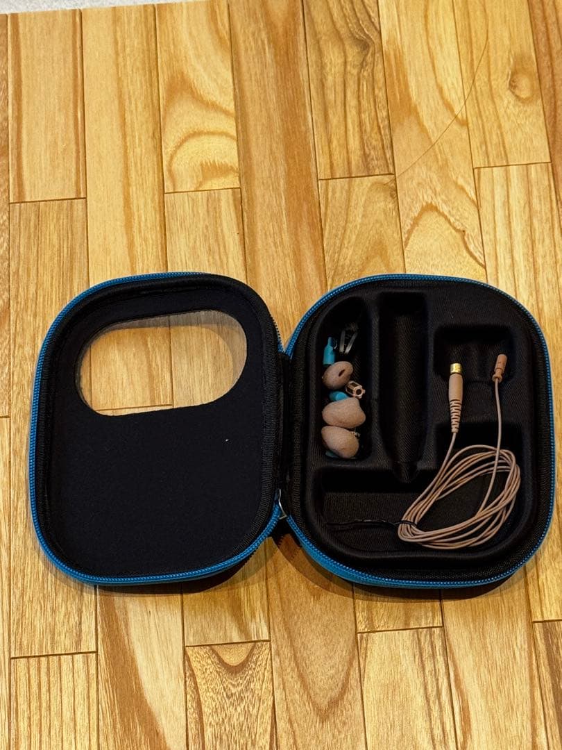 AKG LC81 MD beige ケース付き