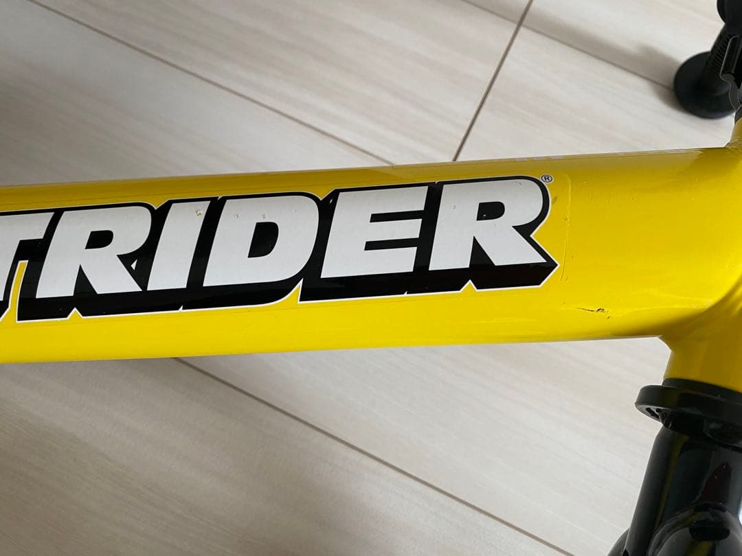 ストライダー　STRIDER 12 イエロー