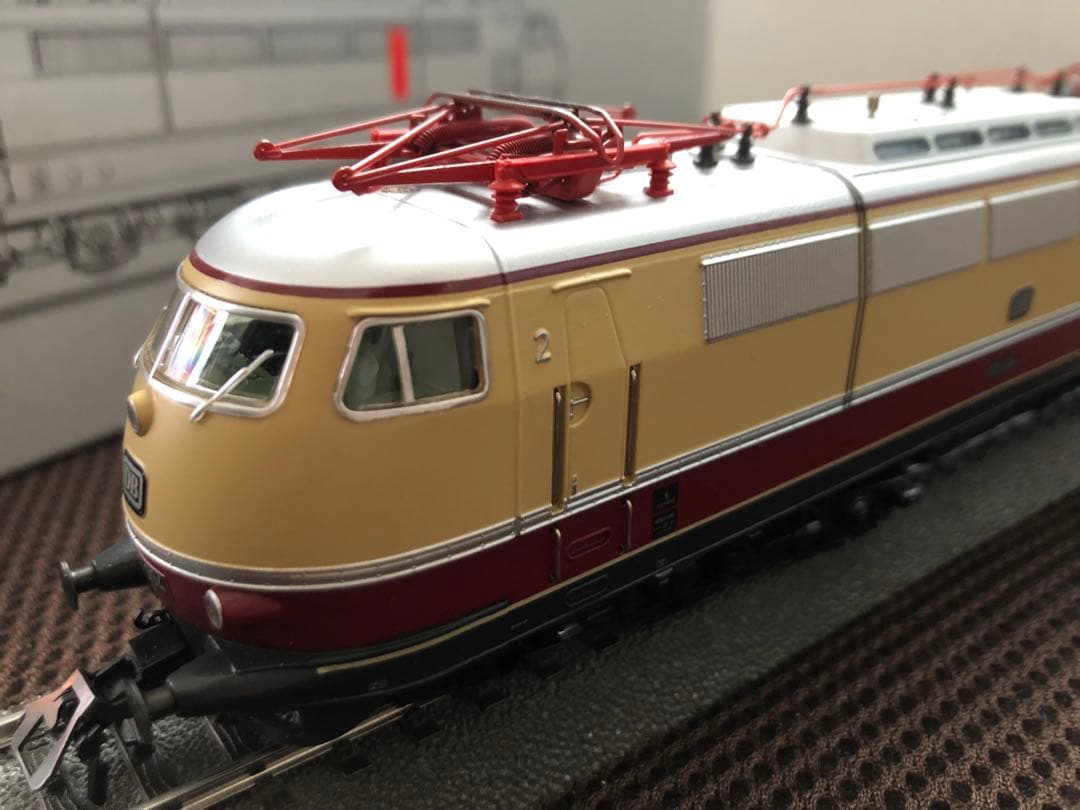 鉄道模型　メルクリン 39573 E103(03)TEE色　ドイツ　デジタル