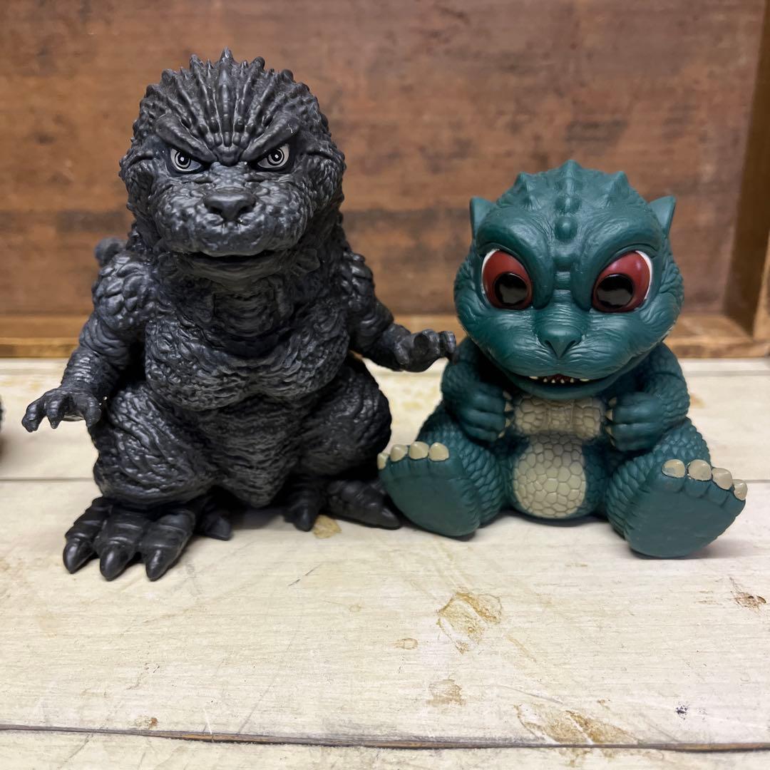 鎮座獣ゴジラ他