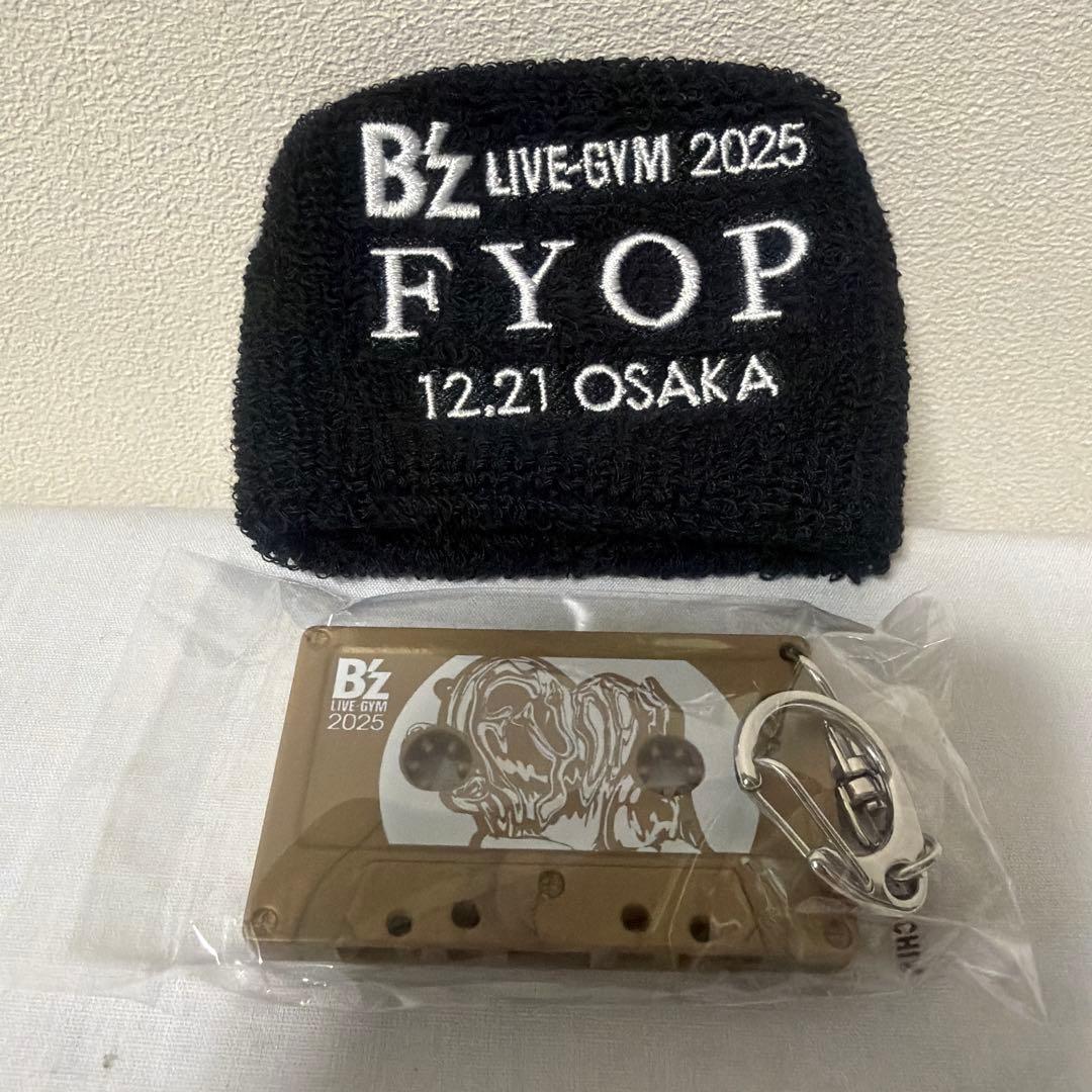 B’z FYOP ガチャガチャ 日付入り 限定 カセットチャーム リストバンド