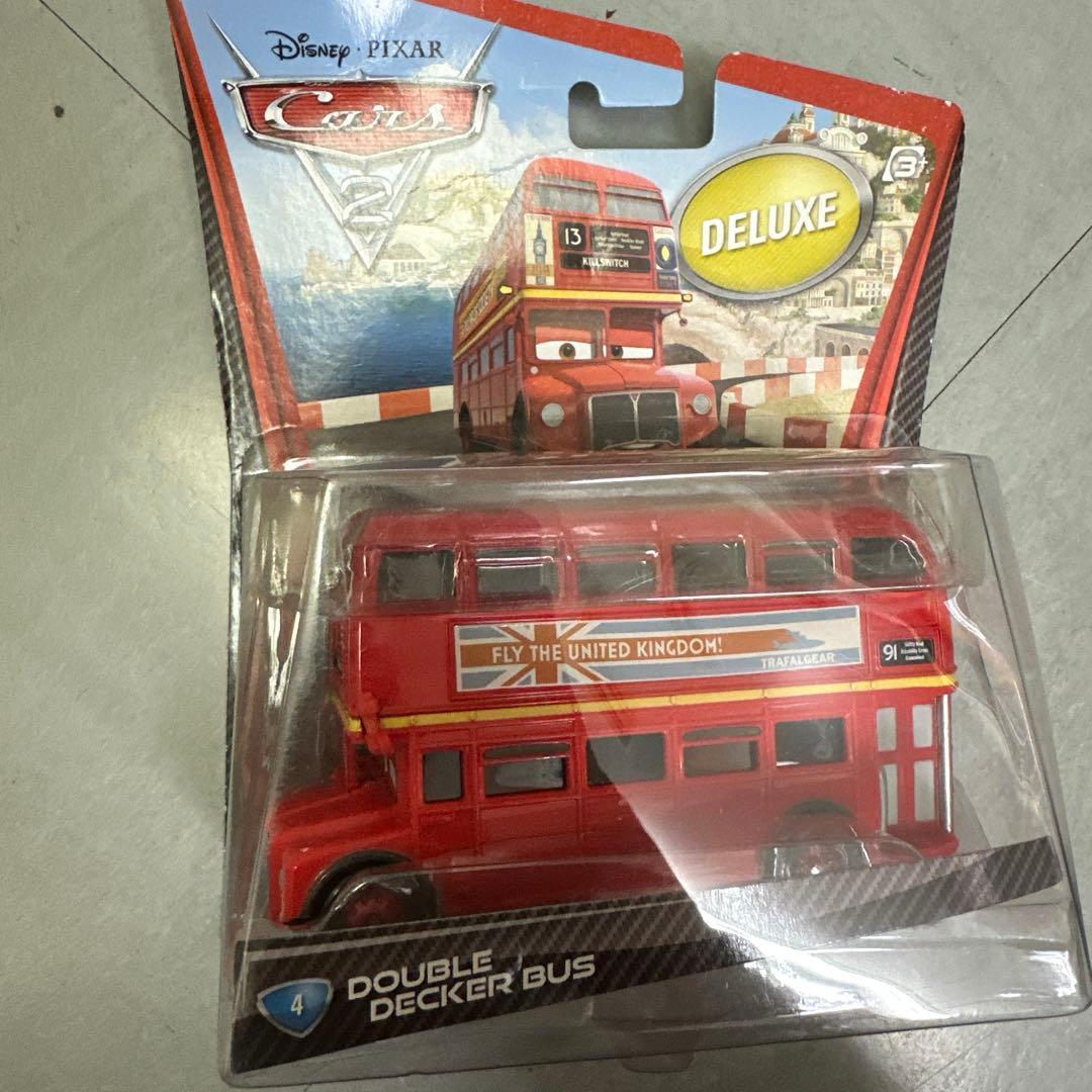 Disney Pixar Cars 2 ダブルデッカーバス デラックス