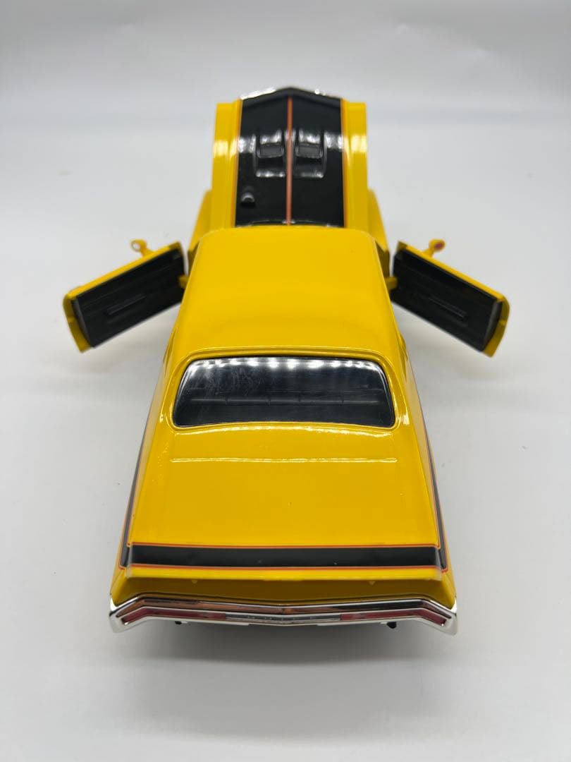 No396 NR様　2台まとめ売りミニカー1/18箱あり1970 BUICK