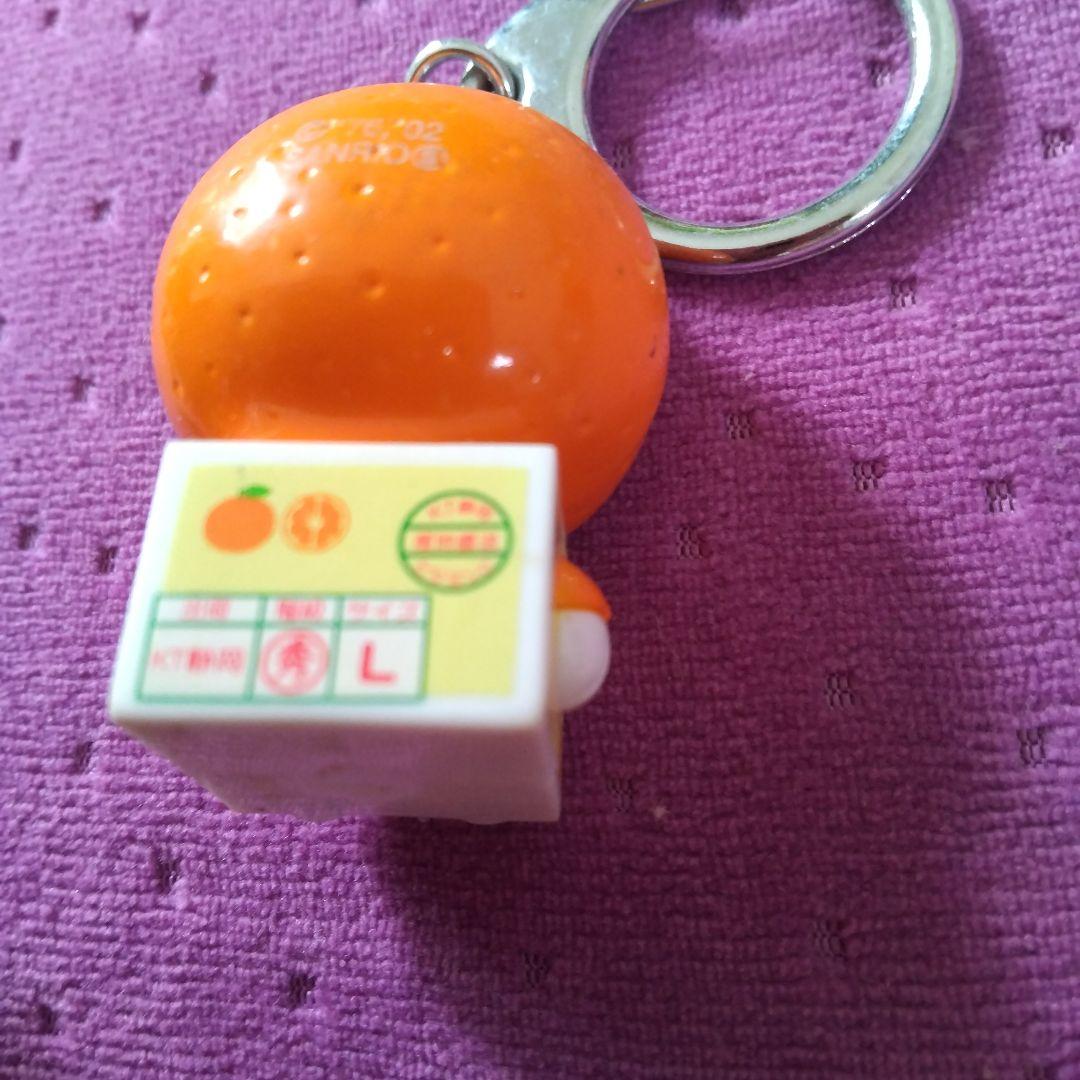 希少HELLO KITTY みかんキーホルダー