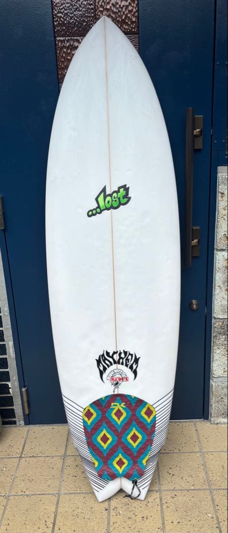 Lost RNF REDUX 5′10″x20.5”x 2.56”x34.35L