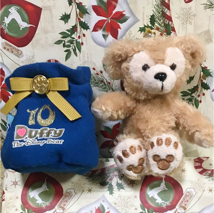 くまのプーさんページ   ダッフィ 10周年 ストラップ ぬいぐるみ