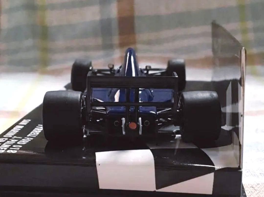シリアル良番！ ミニチャンプス 1/43 ティレル018 世界1056個限定
