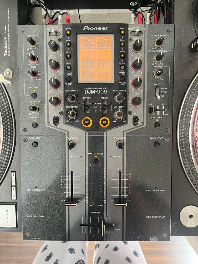 Pioneer DJM-909 DJミキサー　➕　serato SL4