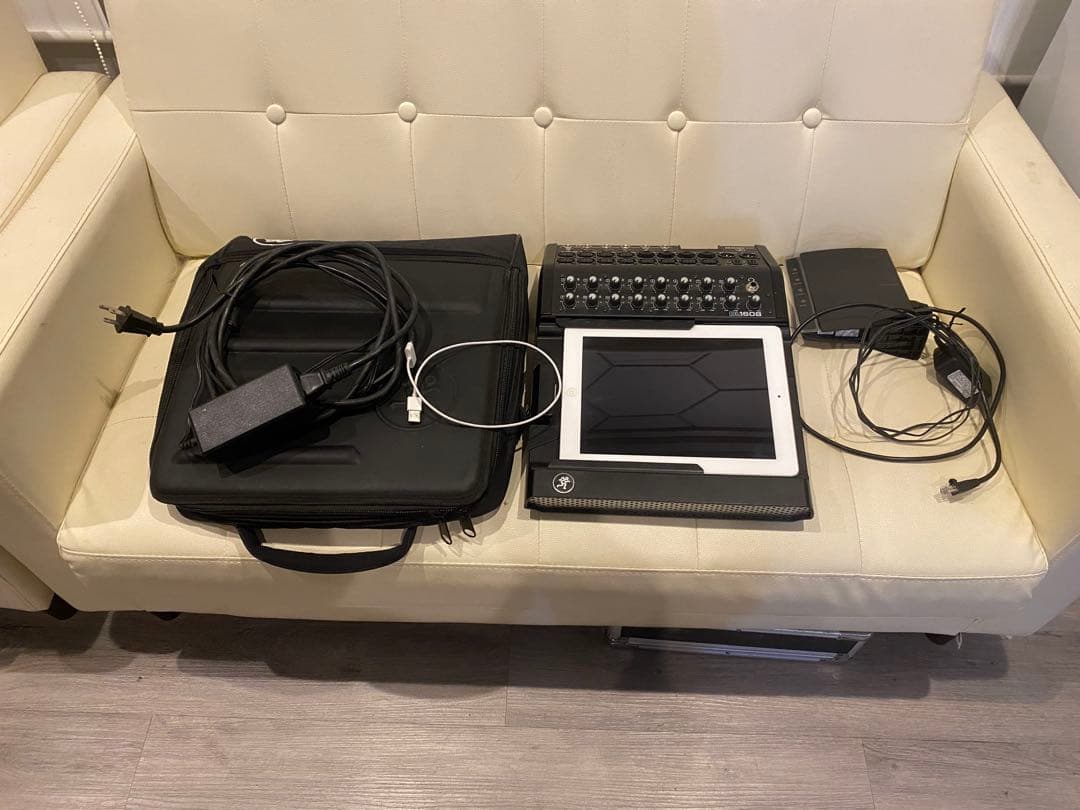 配信機器・PA機器・レコーディング機器 Mackie DL1608