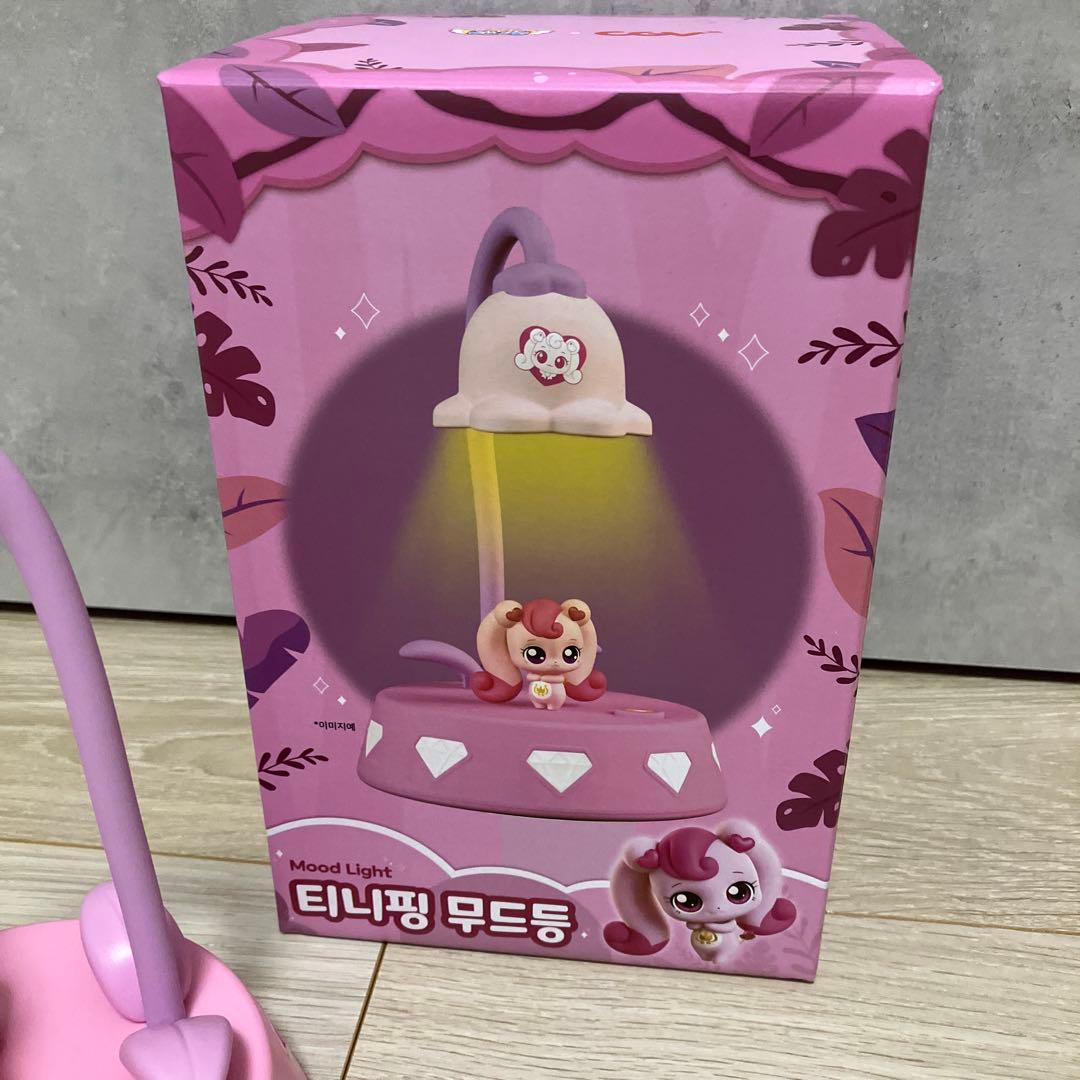 キャッチ！ティニピン　韓国限定　日本未発売　캐치티니핑　ハチュピン　デスクライト