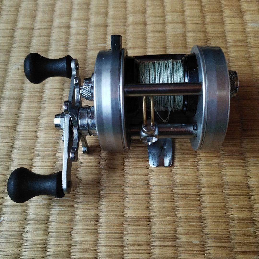 ABU アブガルシア アンバサダー2500c IAR 右ハンドル