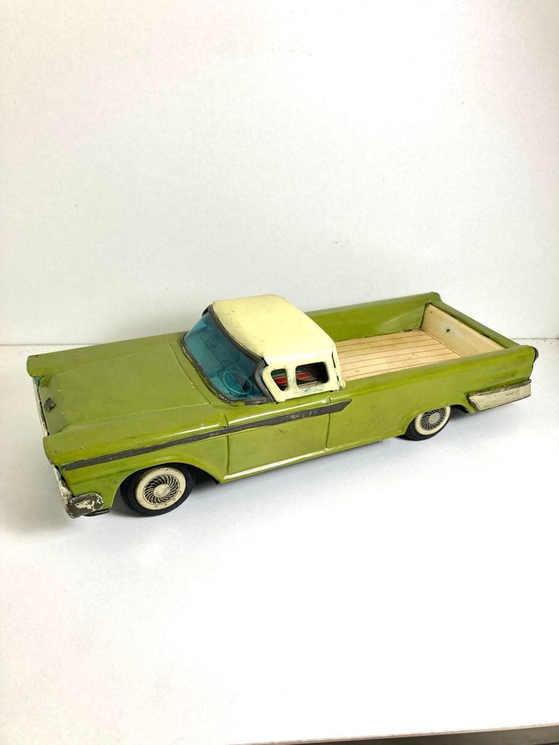ヨネザワ玩具製　ブリキ自動車 1959フォードランチェロトラック