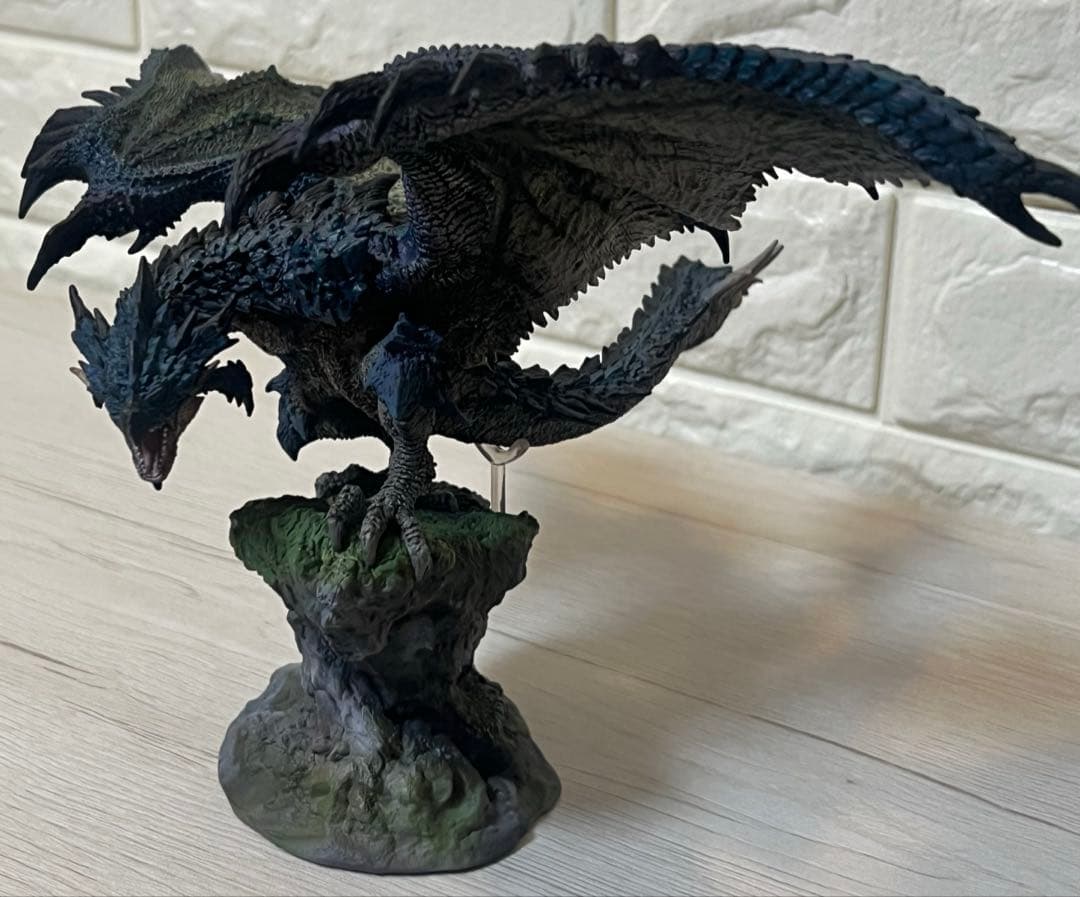 モンスターハンター クリエイターズ リオレウス亜種 フィギュア