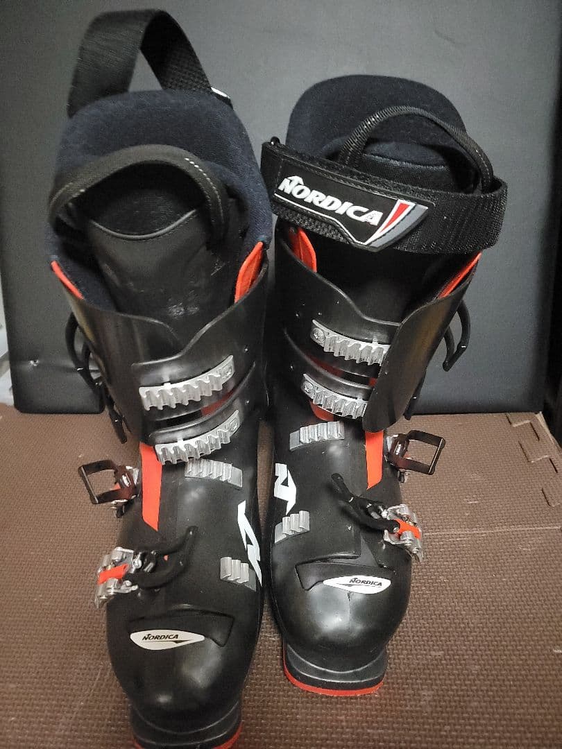 スキー　ブーツ　NORDICA　26～26.5