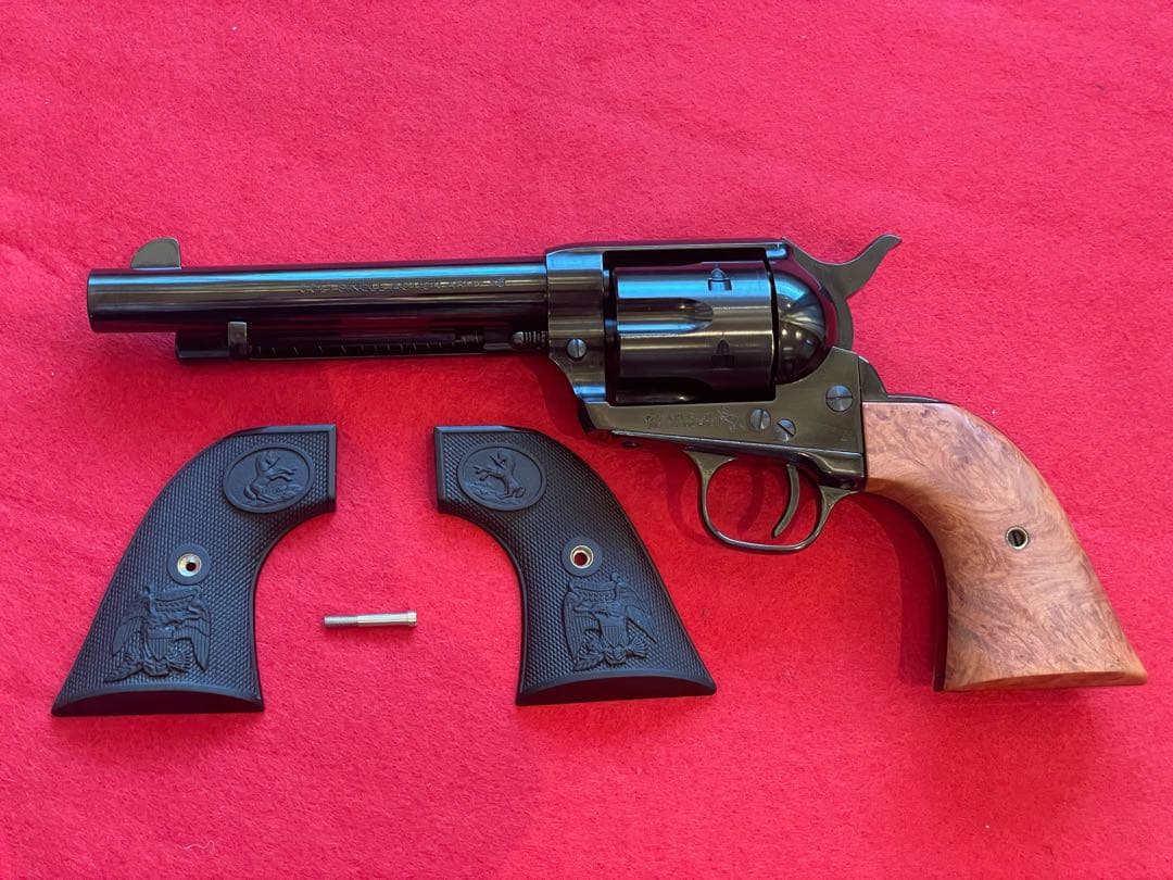 タナカ Colt SAA DCスチールフィニッシュ　木グリ　ガスリボルバー