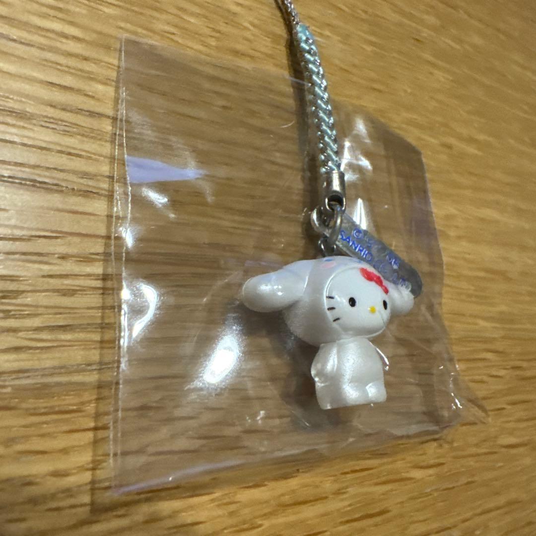かぶりんぼキティ　シナモロール☆バッドばつ丸☆根付け ストラップ