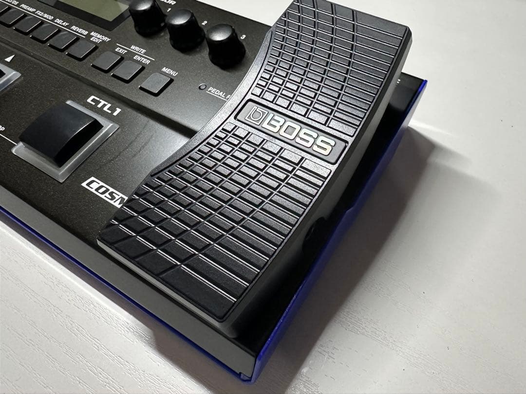 BOSS GT-1　ギター　マルチエフェクター