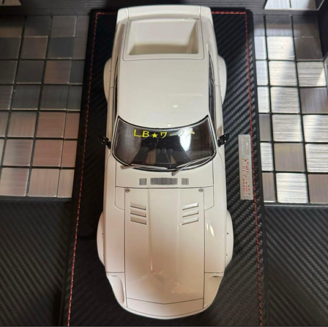 イグニッションモデル1/18LB−WORKSフェアレディZ (S30)カスタム品