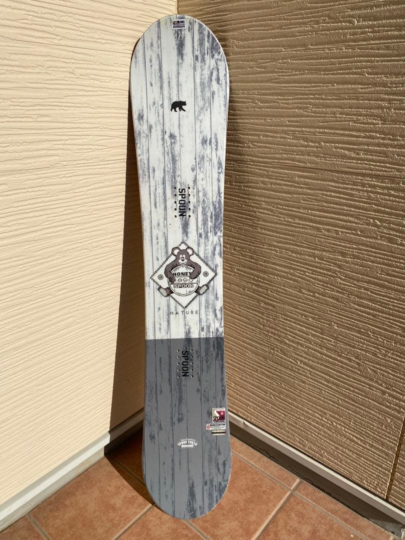 スプーン146cm スノーボード　NATURE LOW-CAMBER/TWIN