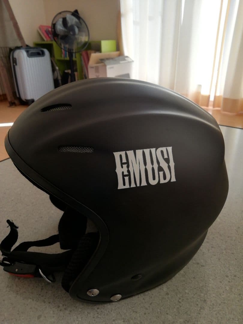 EMUSI マットブラック ヘルメット