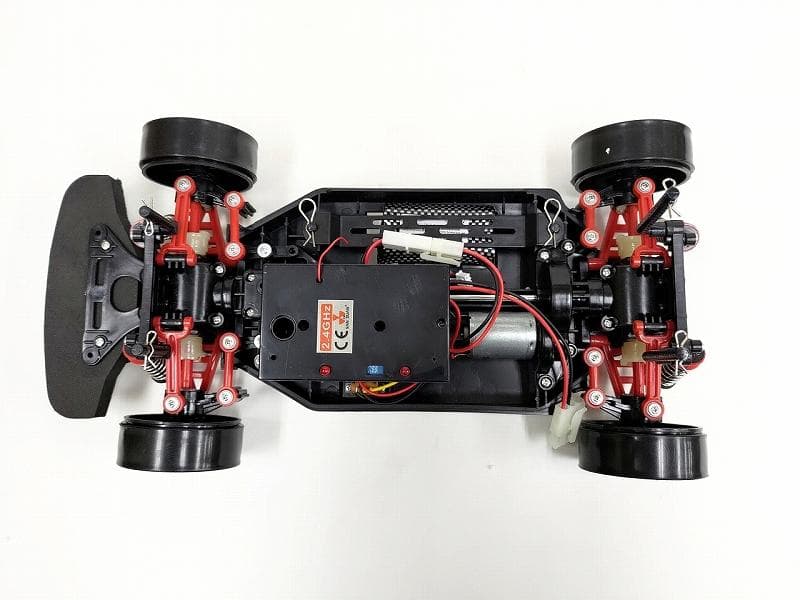 ターボ機能付き 1/10 ドリフトラジコンカー D001 白 スペアボディー付