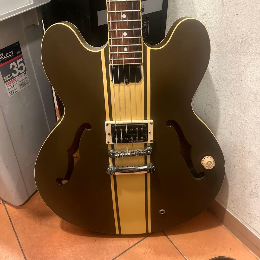 ES333 トムデロングBLINK182