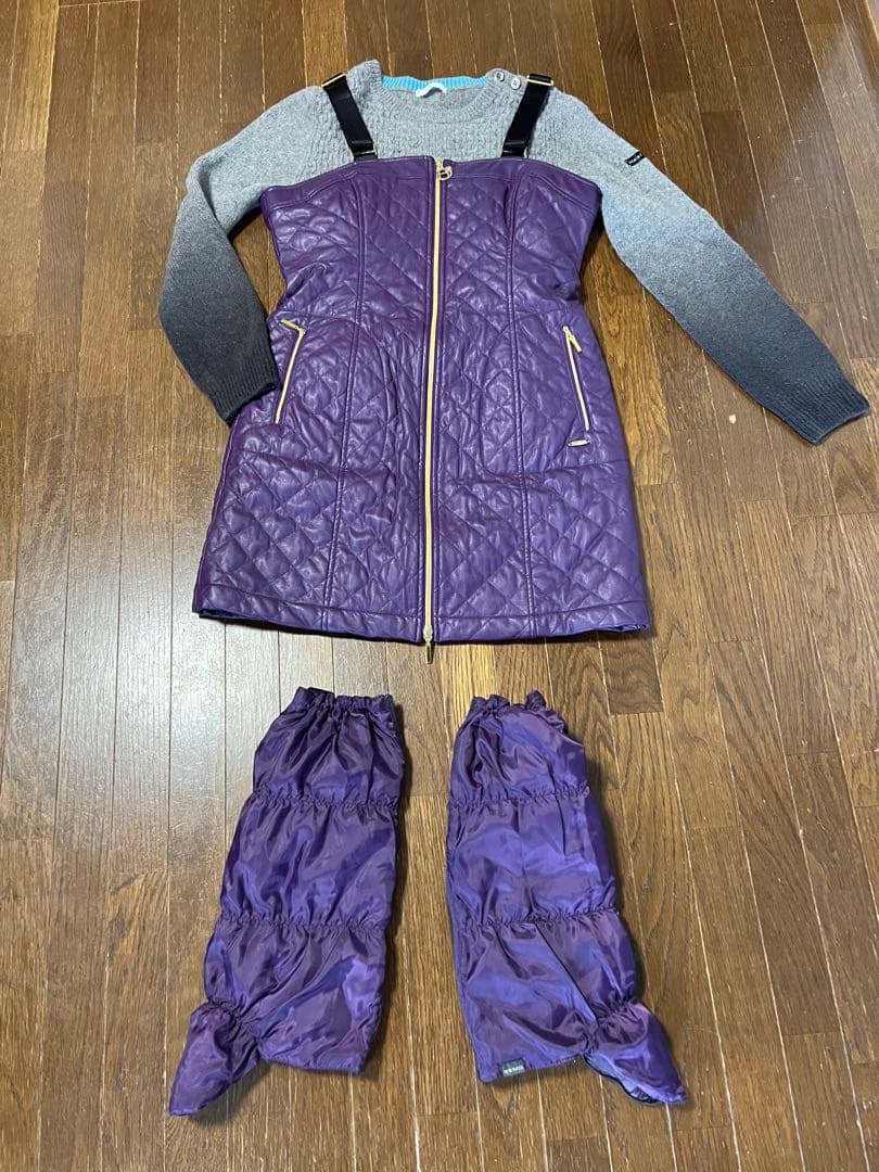 ヒールクリークニット×ジャンパースカート×レッグウォーマー