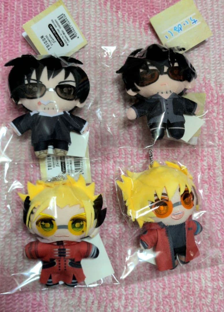 TRIGUN　トライガン　ぬいぐるみキーホルダー　ウルフウッド　ヴァッシュ