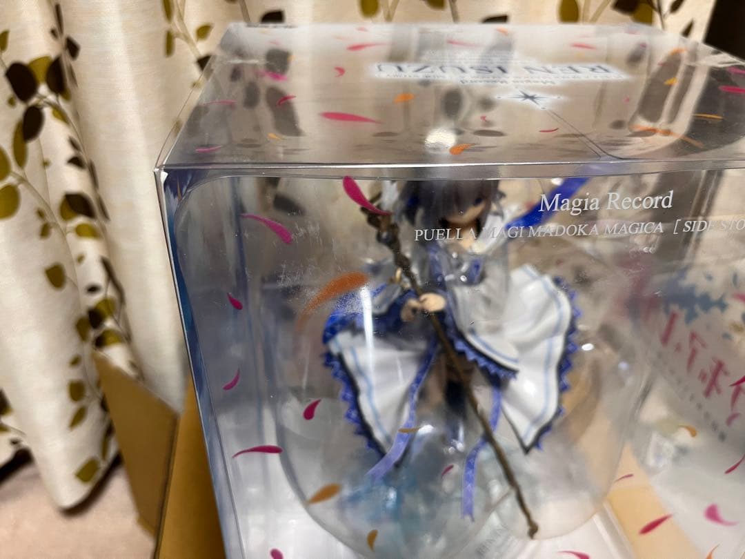 五十鈴れん　魔法少女まどか⭐︎マギカ外伝マギアレコード 1/8スケールフィギュア