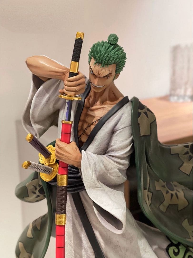 【新品】最終値下げ‼️ワンピース ロロノア・ゾロ フィギュア ガレージキット