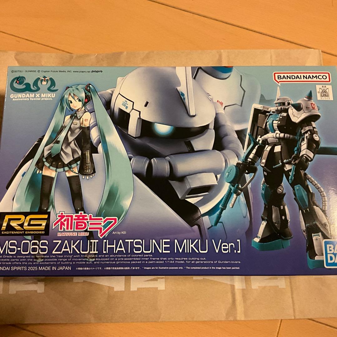 今夜限り！！　RG 1/144 MS-06S ザクII [初音ミクVer.]