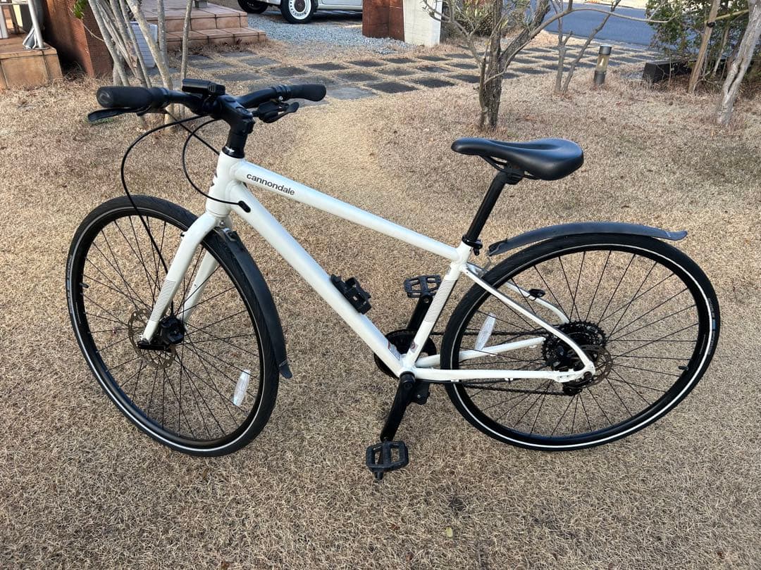 【超美品】CANNONDALE クロスバイク QUICK 4+付属品