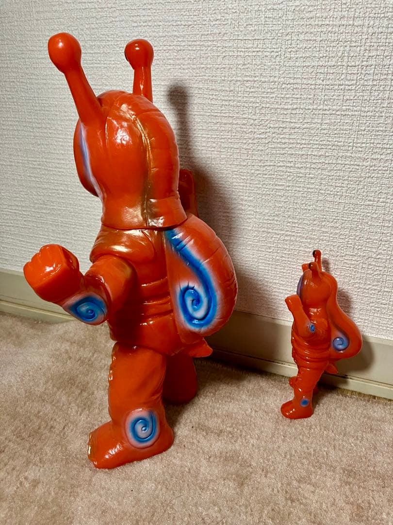 【限定値下げ】メディコムトイ ソフビ 東映レトロ ダイダイカタツムリ(新色)