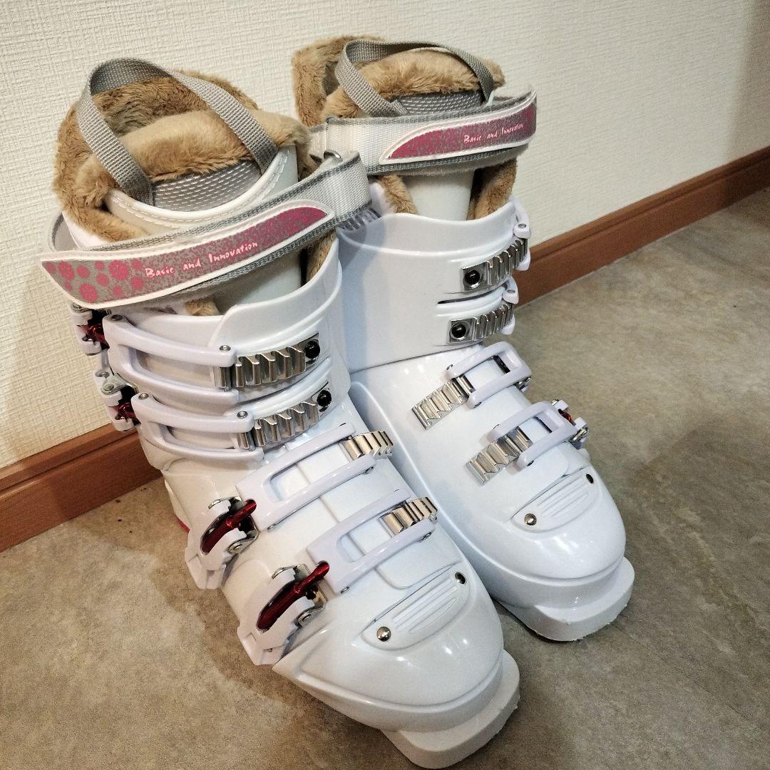 HELD RHEA　24-24.5 女性用スキーブーツ 普段23-23.5の方へ