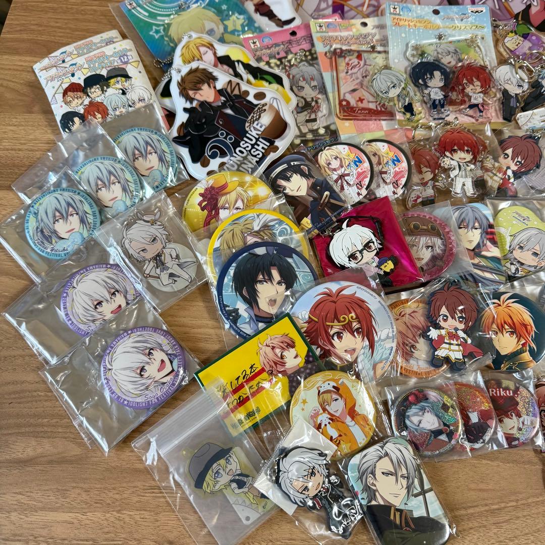 アイナナ グッズまとめ売り