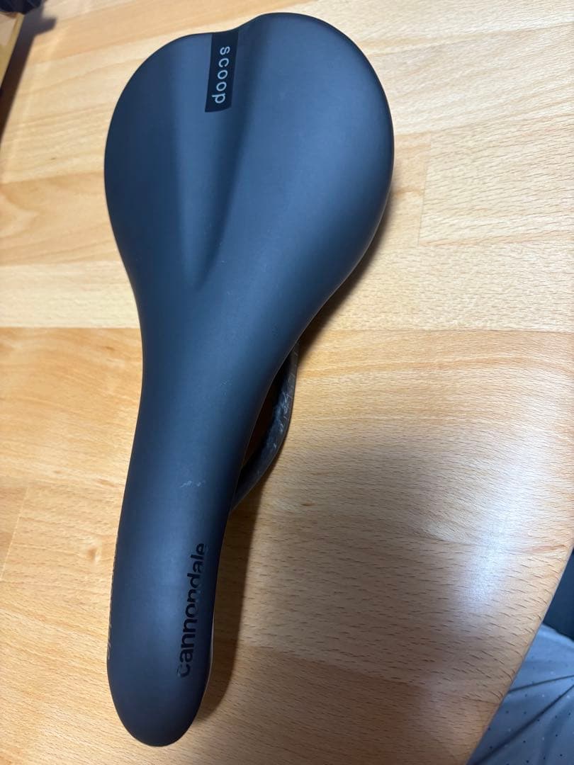 cannondale Scoop Swallowサドル 142mmカーボンレール