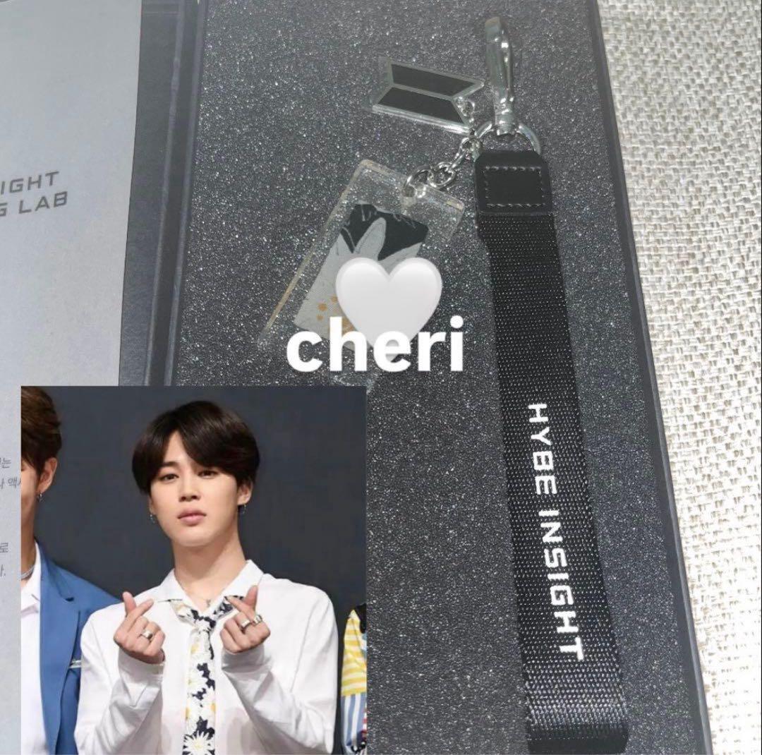HYBE INSIGHT キーリング BTS ジミン 着用 衣装 ネクタイ