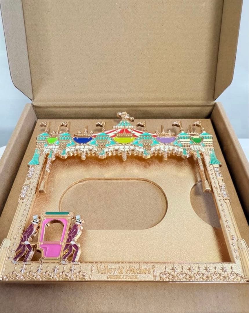 ジブリパーク 魔女の谷 限定 メリーゴーランド フレーム付き カレンダー