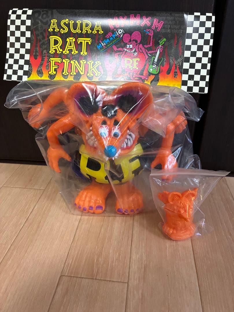 ブラックブックトイ　ラットフィンク