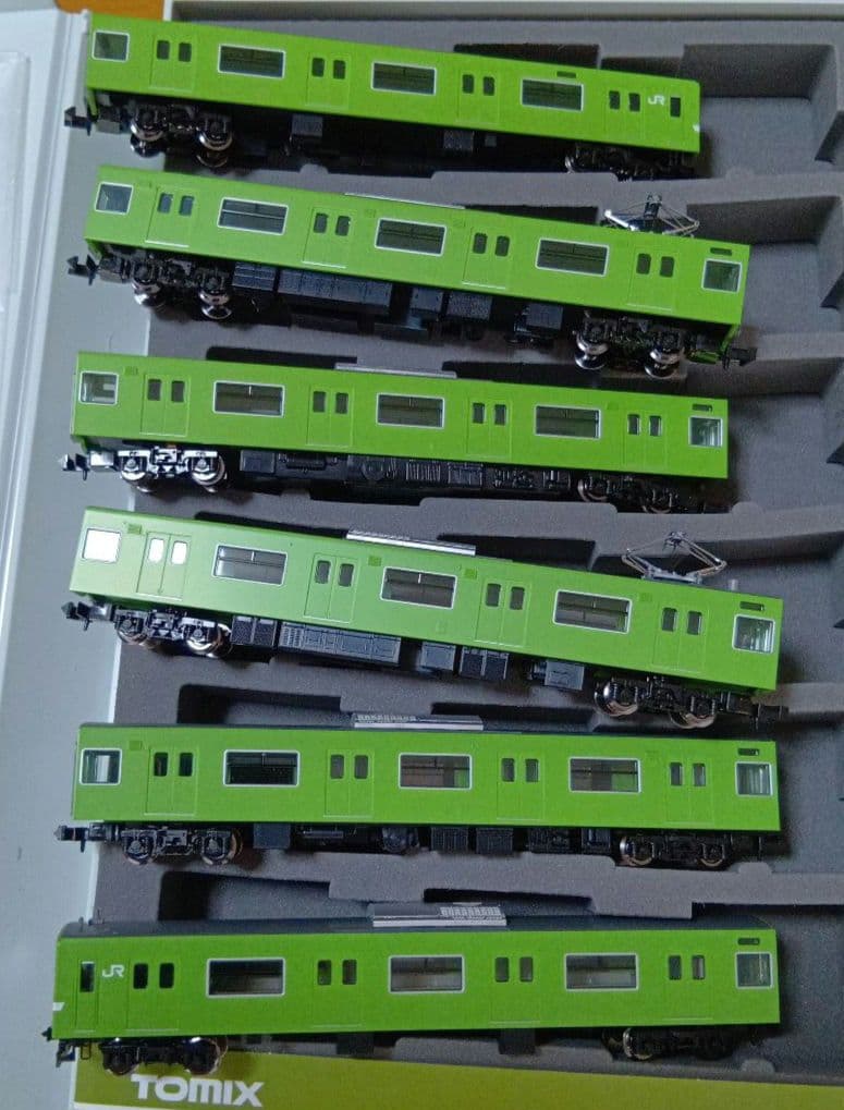 TOMIXNゲージ98813JR201系通勤電車　JR西日本30N更新車ウグイス