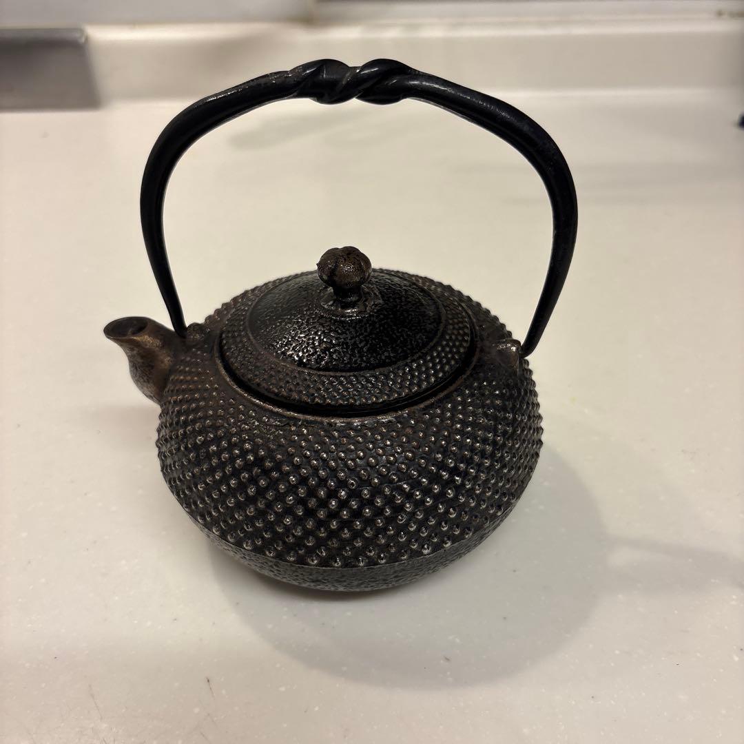 工房和秋 金野 和秋作 砂鉄鉄急須 南部鉄瓶　南部鉄器