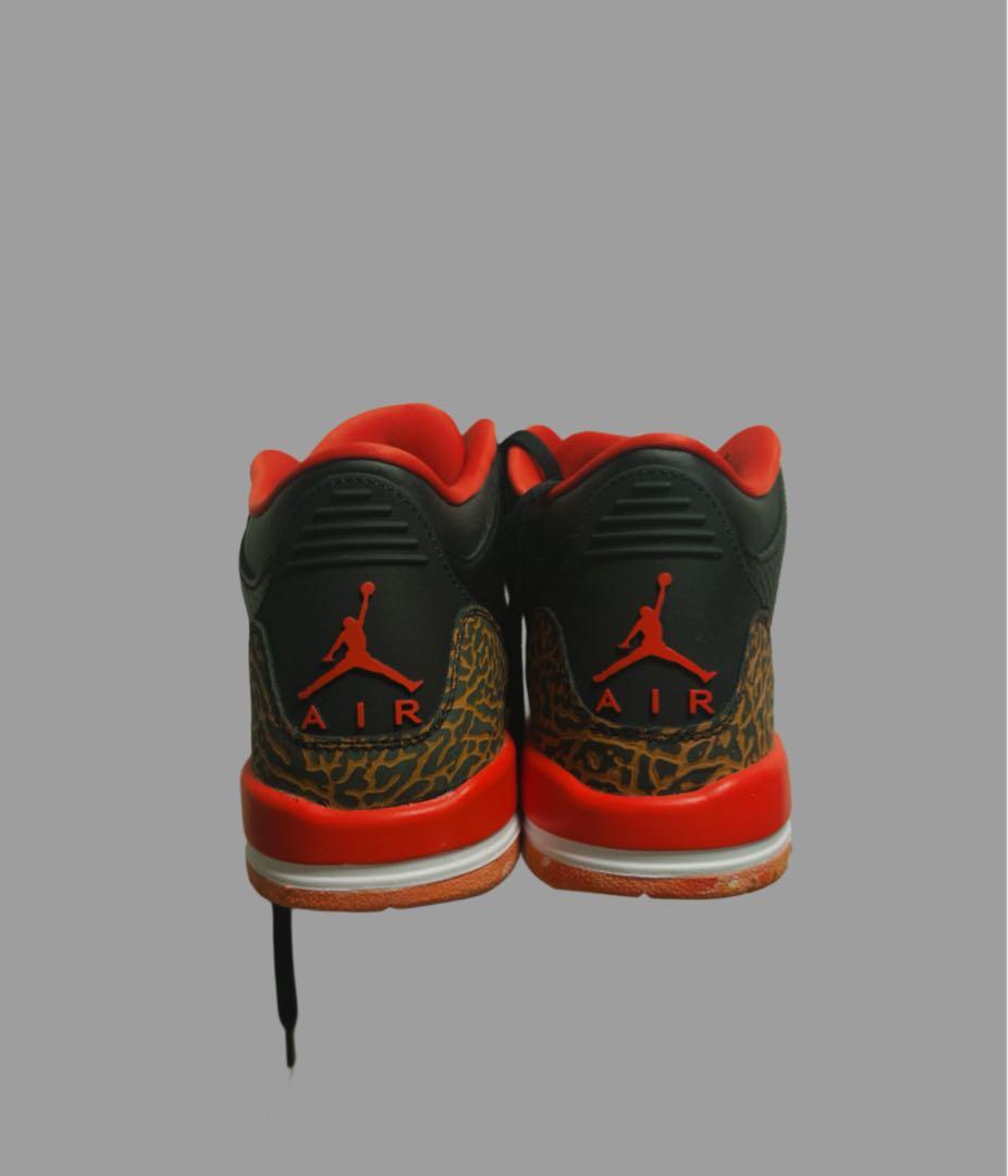 【新品】Jordan エアシューズ ブラック/オレンジ