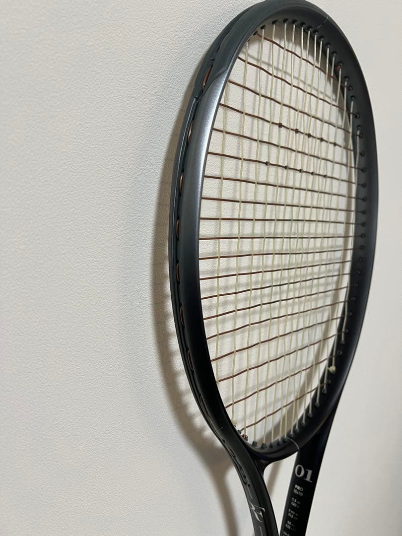 Wilson RF01 PRO テニスラケット (G2)