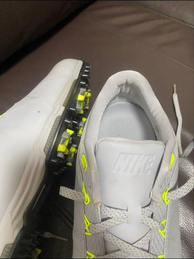 Nike ゴルフシューズ 861458-002 グレー/イエロー US8W
