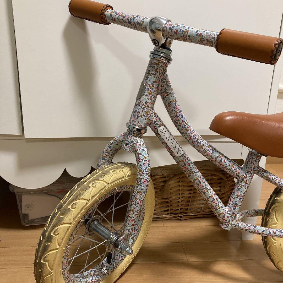 日本未発売　BANWOODxLIBERTY LONDON