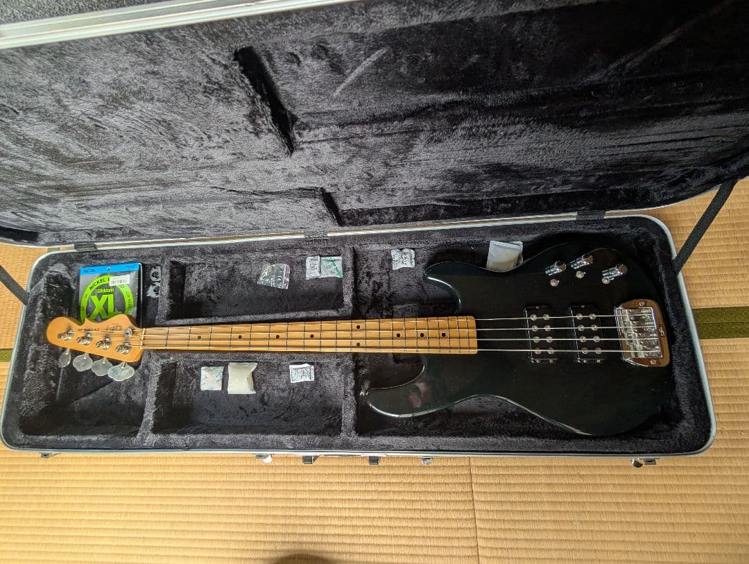 G＆L エレキベース