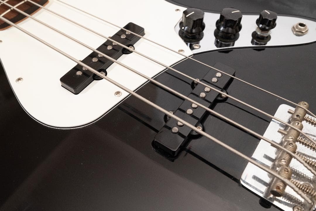 Squier ジャズベース FENDER vintageピックアップ換装 済み