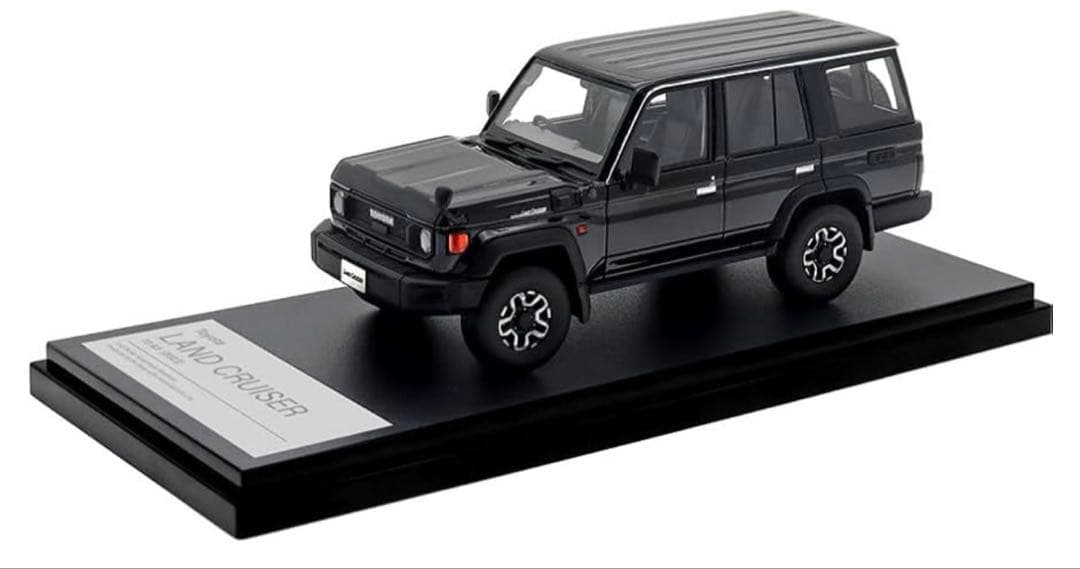 希少　Land Cruiser 70 アティチュードブラックマイカ　精密設計